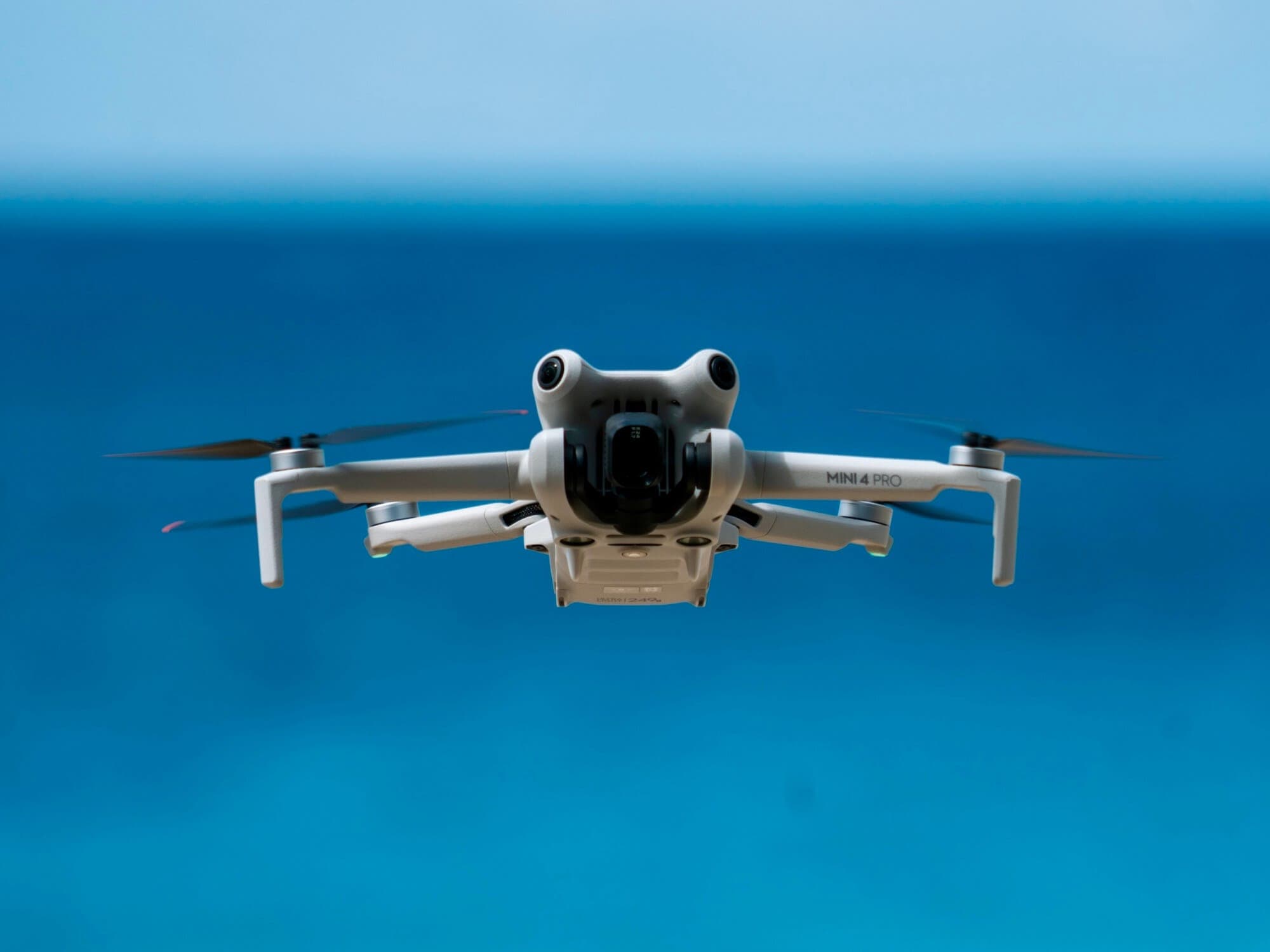 DJI Mini 4 Pro drone met controller en draagtas